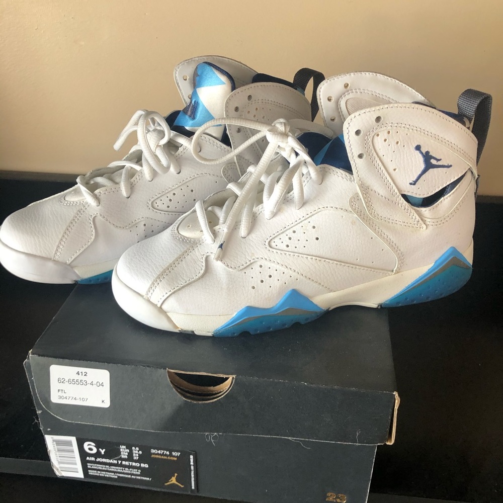 Jordan VII size 6 kids (French blue)